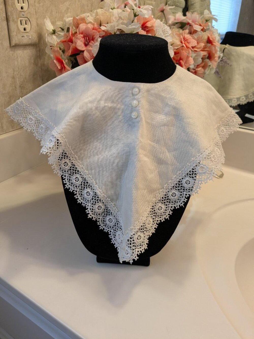 Vintage Lace Collar With Decorative Buttons and Back Closure